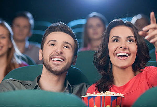 CINÉPOLIS Combo: 2 Entradas 2D + Pop Gigante + 2 Bebidas