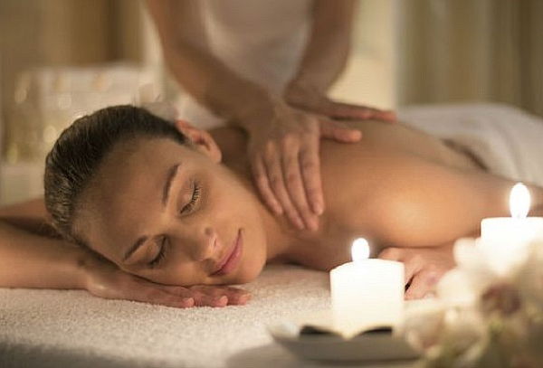 Masaje relajante de cráneo y espalda en Serenity spa 