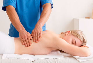 Terapia integral Masajes kinésico + limpieza facial 