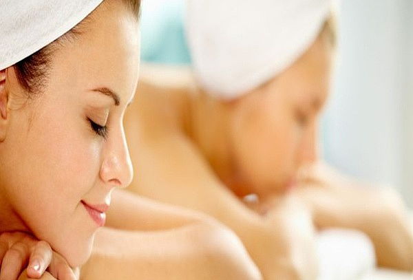 Día de Chicas: Masaje + Facial y Manos 