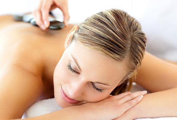 Masaje de Relajación con Piedras Calientes, Providencia