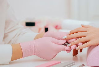 Servicio Manicura Soft Gel + un Tono o un Diseño