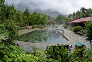 Huilo-Huilo, Termas Coñaripe, Valdivia, salidas desde Abril