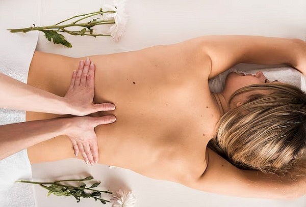 Masaje Descontracturante Espalda Completa + Masaje Craneal