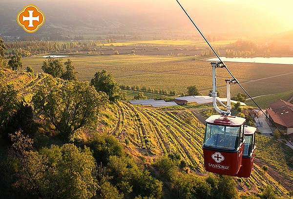 Paseo en Teleférico y Cerro de las culturas Viña Santa Cruz