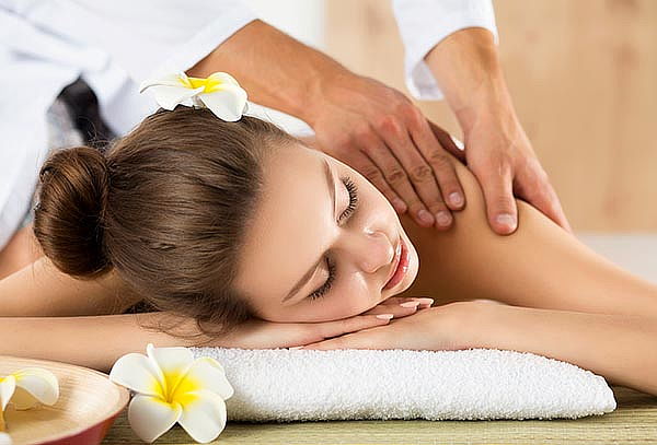 Spa para Mamá en Masaje Cuerpo Completo y mas ! 
