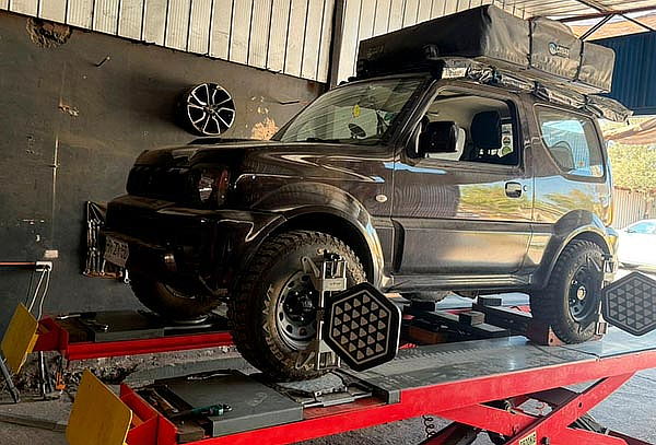 Alineacion 3D  + balanceo 2 o 4  ruedas + inspección frenos 