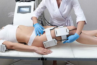 IMPERDIBLE! 10 Sesiones de Lipoláser + Ondas rusas en 1 zona