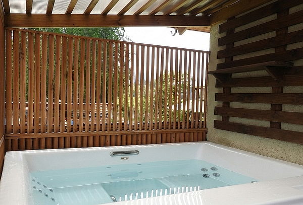 Cabañas con Jacuzzi y mas en Arca del Pequen 