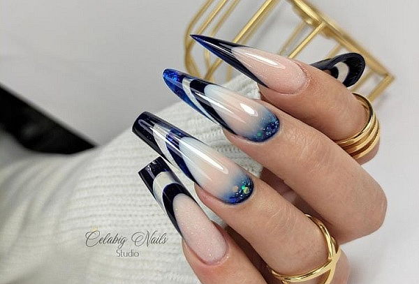 Uñas Acrílicas + Esmaltado Permanente, Providencia.