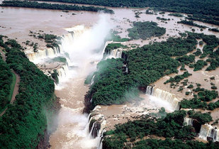 Fds 26 de Junio en Cataratas Iguazú vía AR