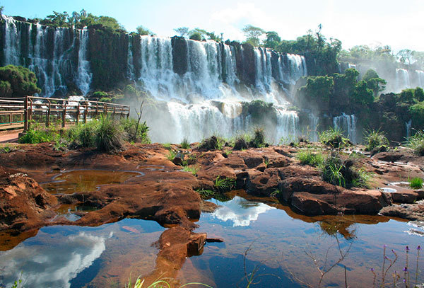 Fiestas Patrias en Iguazú vía Aerolíneas Argentinas
