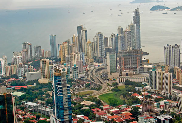 F.Patrias en Panama,Playa Blanca y Panamá City vía COPA