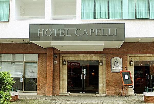 1 o 2 Noches en Hotel Capelli en Talca + Desayuno y Cena