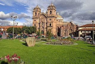 Cusco Express! Excursiones, Aéreo vía LAN, Hotel y Más