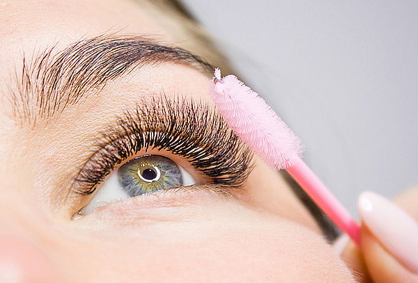 Ondulado + Tinte de Pestañas + Sombreado de Cejas