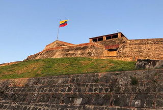Cartagena: Tour en Chiva + Entrada al Castillo de San Felipe