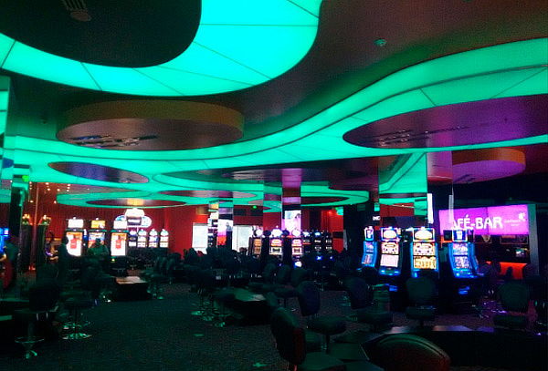 Noche de Casino Paga $19.990 y Juega $40.000  Maquinas