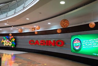 Noche de Casino Paga $19.990 y Juega $40.000  Maquinas