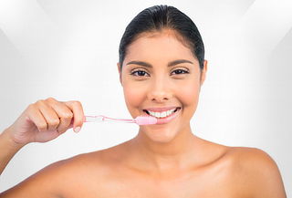 Limpieza Dental Completa con de Cálculos Supragingivales 
