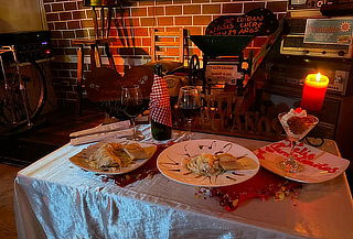 Cena Romántica con Vino y Postre en Santa Isabel