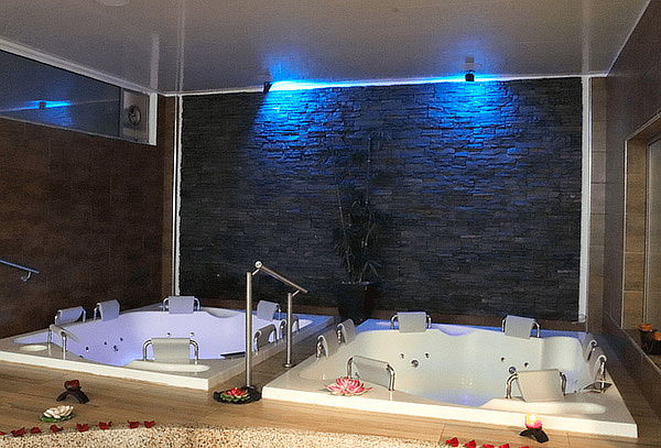 Spa Para 2 Amigas Con Jacuzzi Turco Sauna En Cuponatic