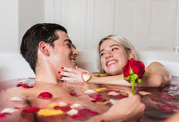 Spa Romántico en Pareja + Jacuzzi + Decoración 