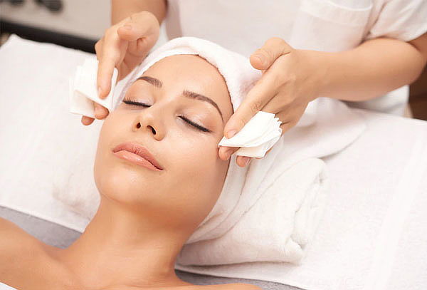 Limpieza Facial Profunda con Microdermoabrasión