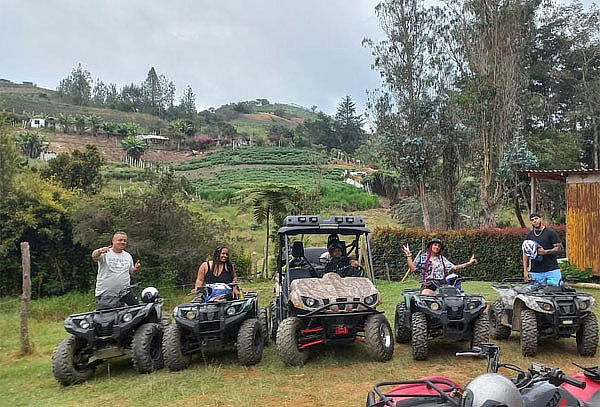 Tour en Cuatrimoto por Guarne para 2 Personas  