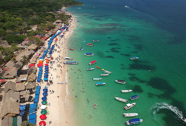 Día de Playa en Barú con Transporte Incluido + Snorkel 
