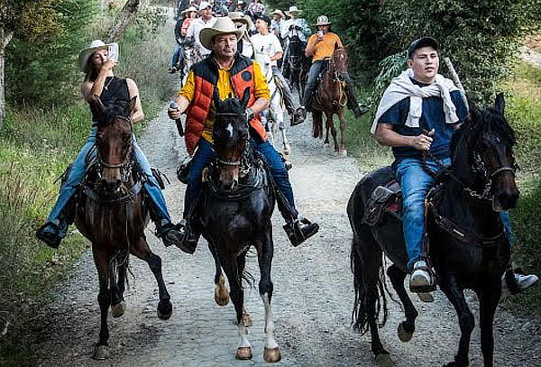 Cabalgata de 2 Horas en Guarne + Burroteca + Guía 