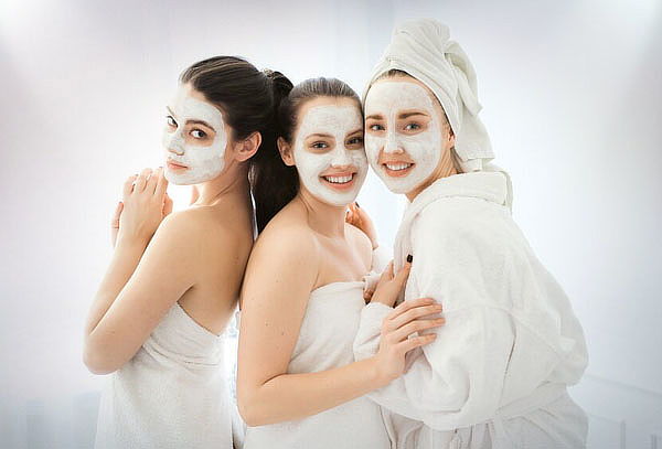 Spa Relajante VIP para 3 Amigas con Jacuzzi