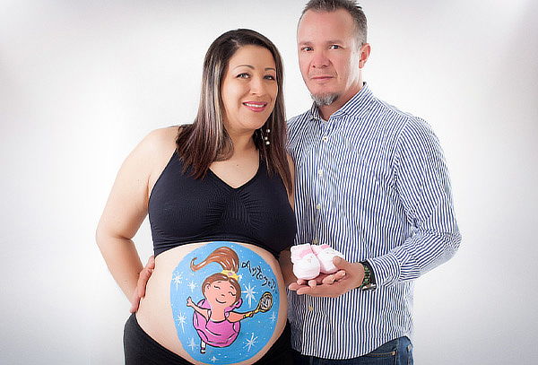 Foto Estudio Belly Paint para Mamás Embarazadas en Cedritos