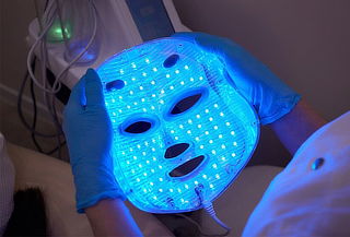 Nutrición Facial con Máscara LED en La Soledad