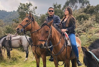 Cabalgata Romántica Para 2 + Vino/Canelazo + Decoración