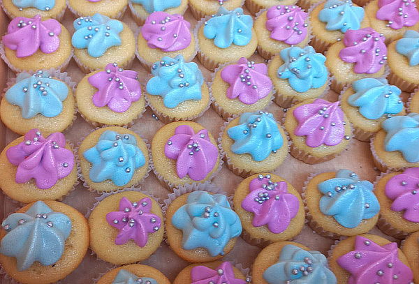 100 Mini Cupcakes  Decorados a Domicilio 