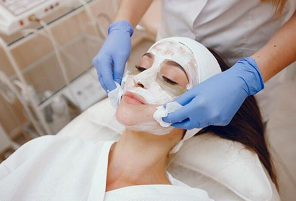 Limpieza Facial Profunda con Microdermoabrasión  