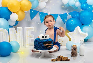 Sesión Fotográfica Infantil en Escenografía Smash Cake 