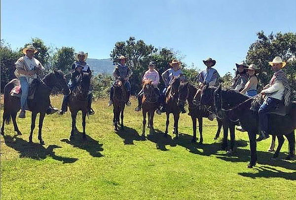 Cabalgata 2 Personas + Canelazo + Chori Criolla La Calera 