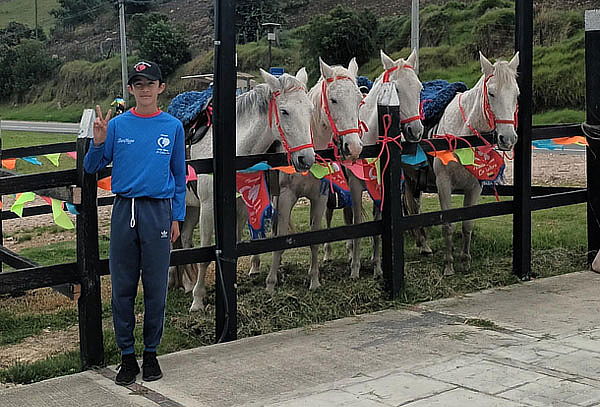 Cabalgata + Almuerzo Parrillada para 2 Personas en La Calera