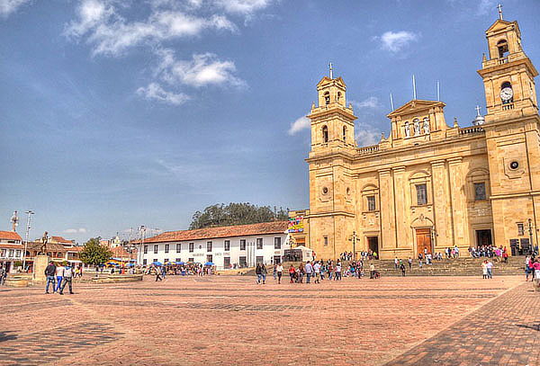 Tour Villa de Leyva + Ráquira + Chiquinquirá + Mano Artesano