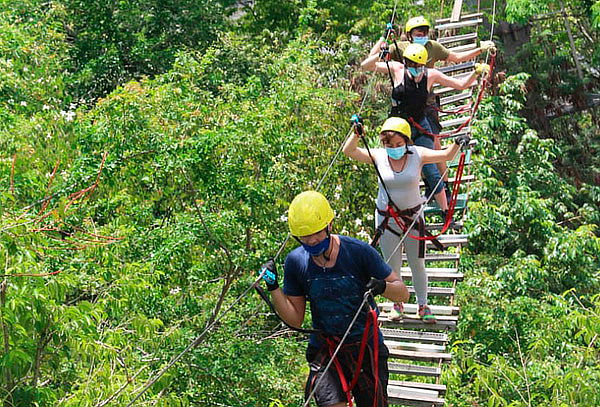 Canopy en Utica + Puente Indiana Jones + Piscina en Útica