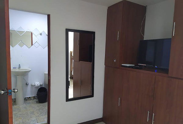 Medellín Apartaestudio para 8 Personas Completamente Dotado