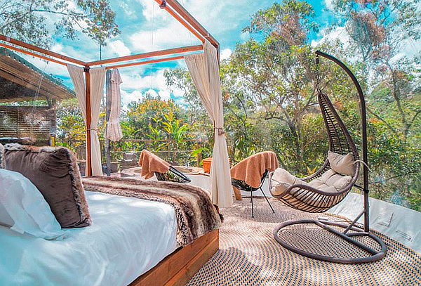 Guatapé: Glamping de Lujo + Jacuzzi + Desayuno y Más