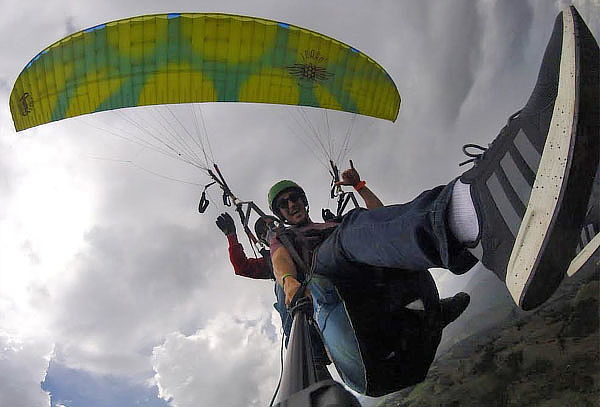 Vuelo en Parapente + Kit Cumpleaños + Fotos y Vídeo 