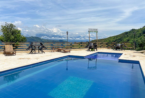 Escapada en Pareja: Glamping + Desayuno + Jacuzzi + Malla 