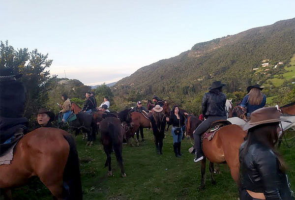 Plan Dúo - Cabalgata + Canelazo - Vía La Calera.