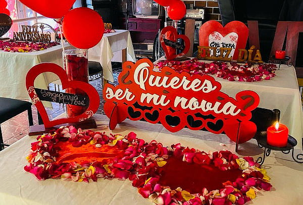 Cena Romántica con Vino y Postre en Santa Isabel