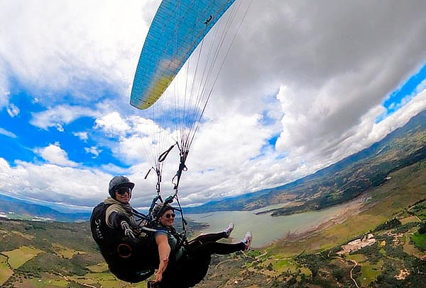 Vuelo de 15 Minutos en Parapente para 1 o 2 Personas