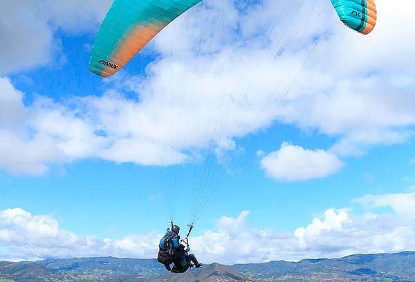 Vuelo de 15 Minutos en Parapente para 1 o 2 Personas